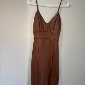 Elegant Brown Sleeveless Dress